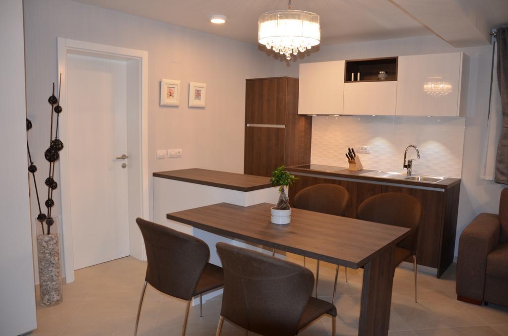 Apartments Mango Baška Eksteriør bilde